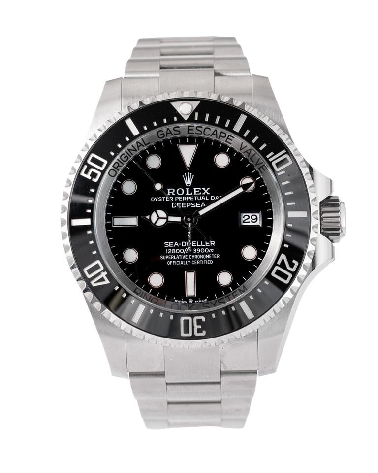 Rolex | Sea-Dweller | 136660 | Steel | 44 mm | Black | Automatic