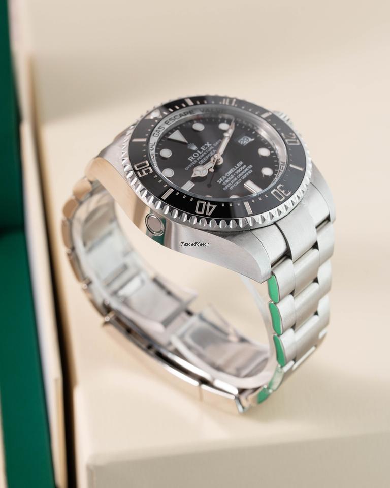 Rolex | Sea-Dweller | 136660 | Steel | 44 mm | Black | Automatic