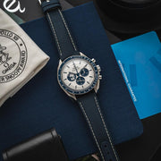 Omega Speedmaster Professional Moonwatch'Silver Snoopy Award' 42mm ref. 310.32.42.50.02.001 NEW 2023