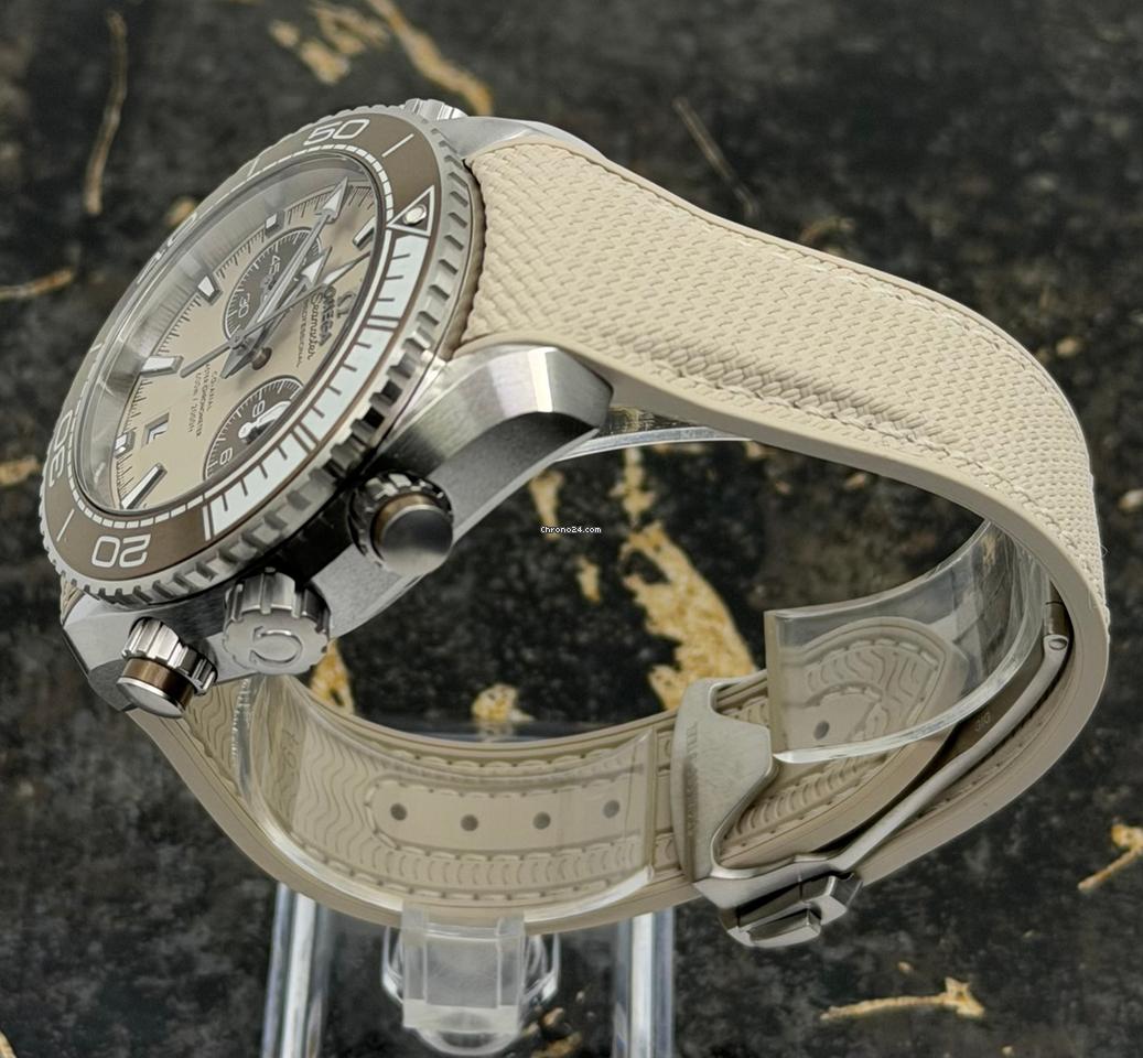 Omega Seamaster Planet Ocean Chronograph New 2026 - Seamaster Planet Ocean 600 M - Chronograph - 45,5 mm - Beige Dial