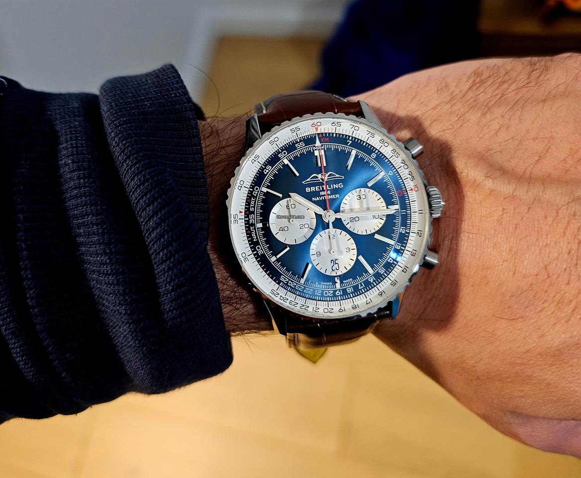 Breitling Navitimer B01 Chronograph 46 Superbe Breitling Navitimer B01