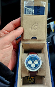 Breitling Navitimer B01 Chronograph 46 Superbe Breitling Navitimer B01