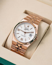 Rolex | Land-Dweller | 127335 | Rose gold | 40 mm | White | Automatic