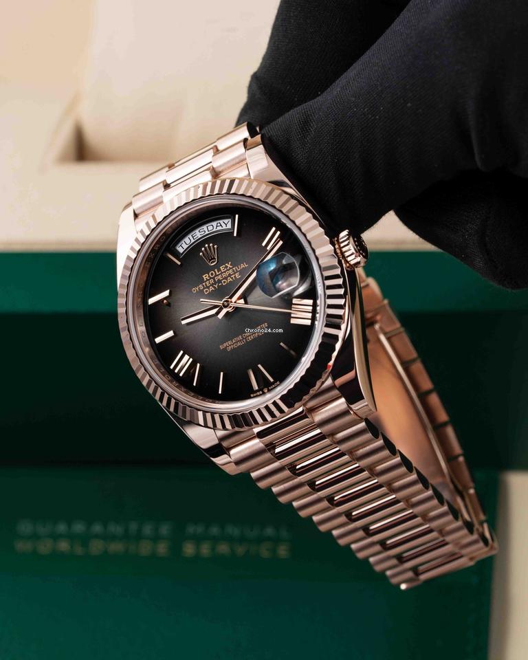 Rolex | Day-Date | 228235 | Rose gold | 40 mm | Grey | Automatic