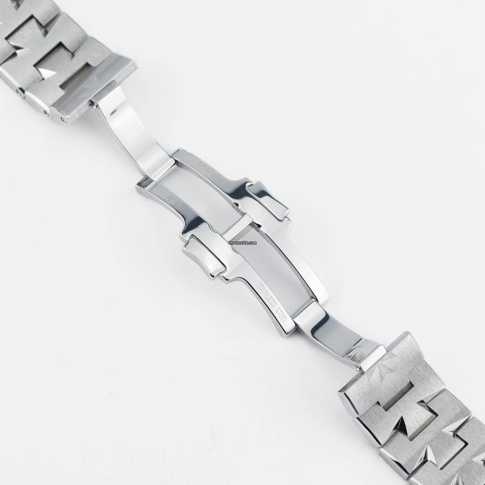 Vacheron Constantin Overseas