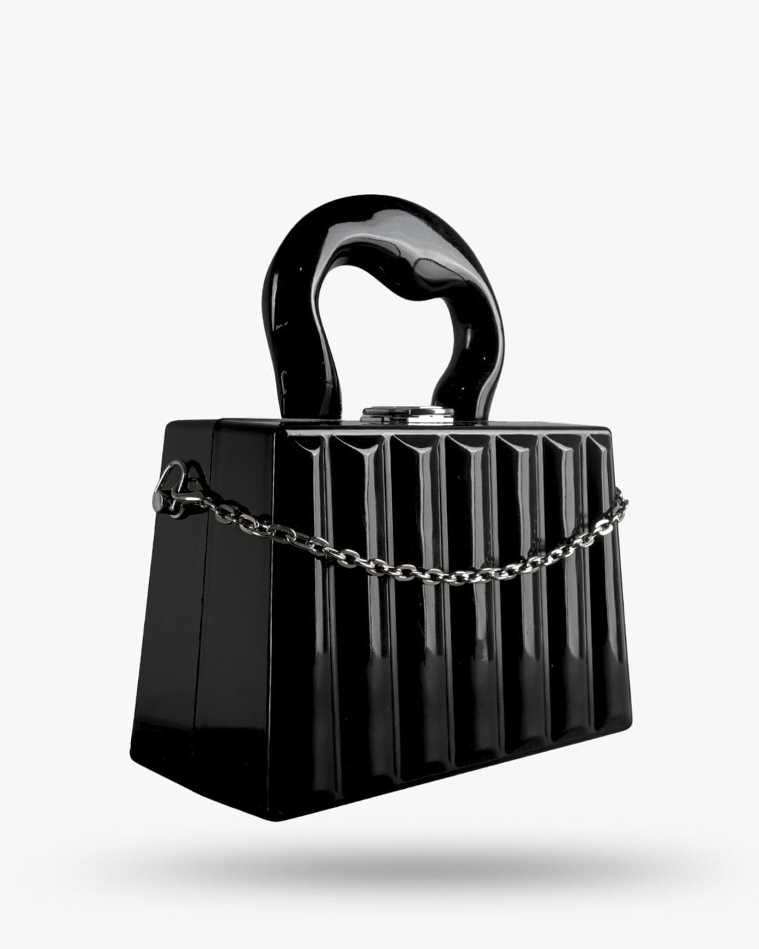 The Noirvault Clutch