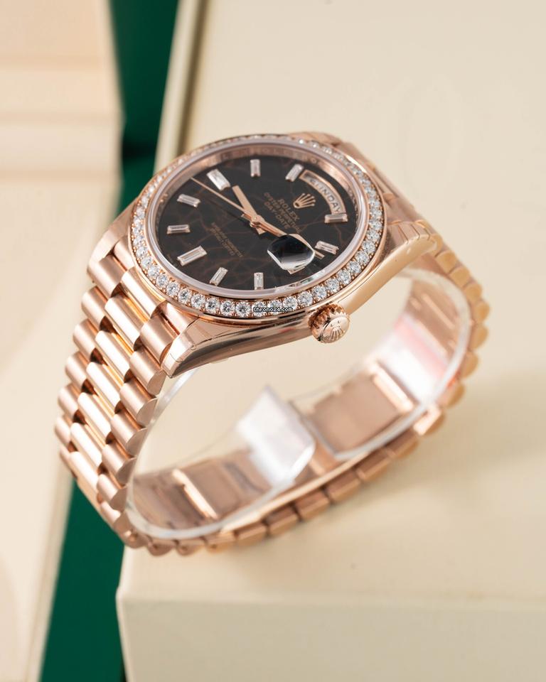 Rolex | Day-Date | 228345RBR | Rose gold | 40 mm | Green | Automatic