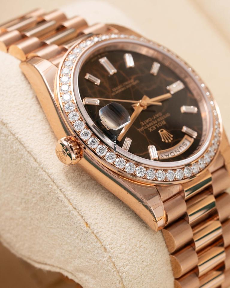 Rolex | Day-Date | 228345RBR | Rose gold | 40 mm | Green | Automatic