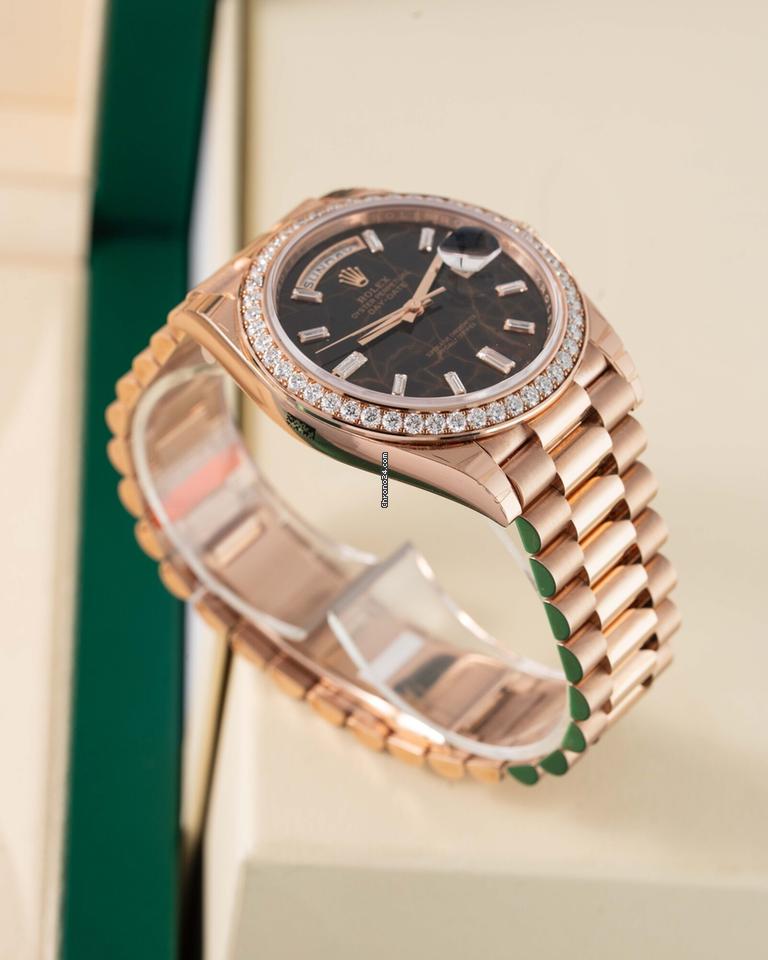 Rolex | Day-Date | 228345RBR | Rose gold | 40 mm | Green | Automatic