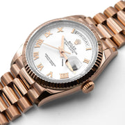 Rolex | Day-Date | 128235 | Rose gold | 36 x 43 mm | Rose gold | White | Automatic