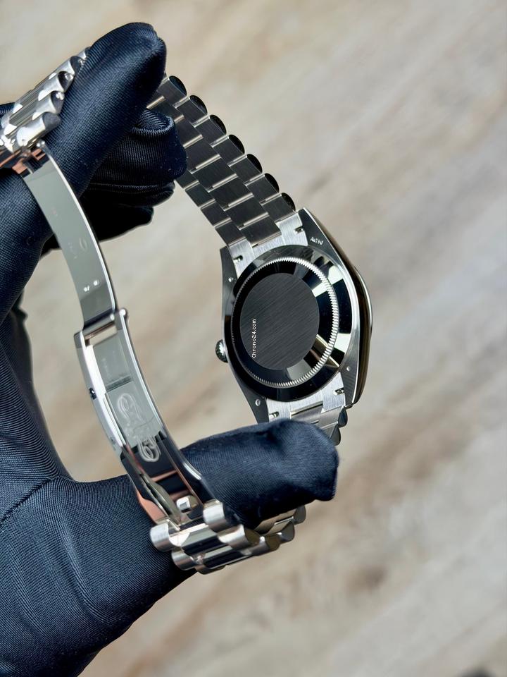 Rolex | Day-Date | 228239 | White gold | 40 mm | White gold | Meteorite | Automatic