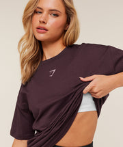 Gymshark Trace Graphic Oversized T-Shirt - GS Cherry Purple