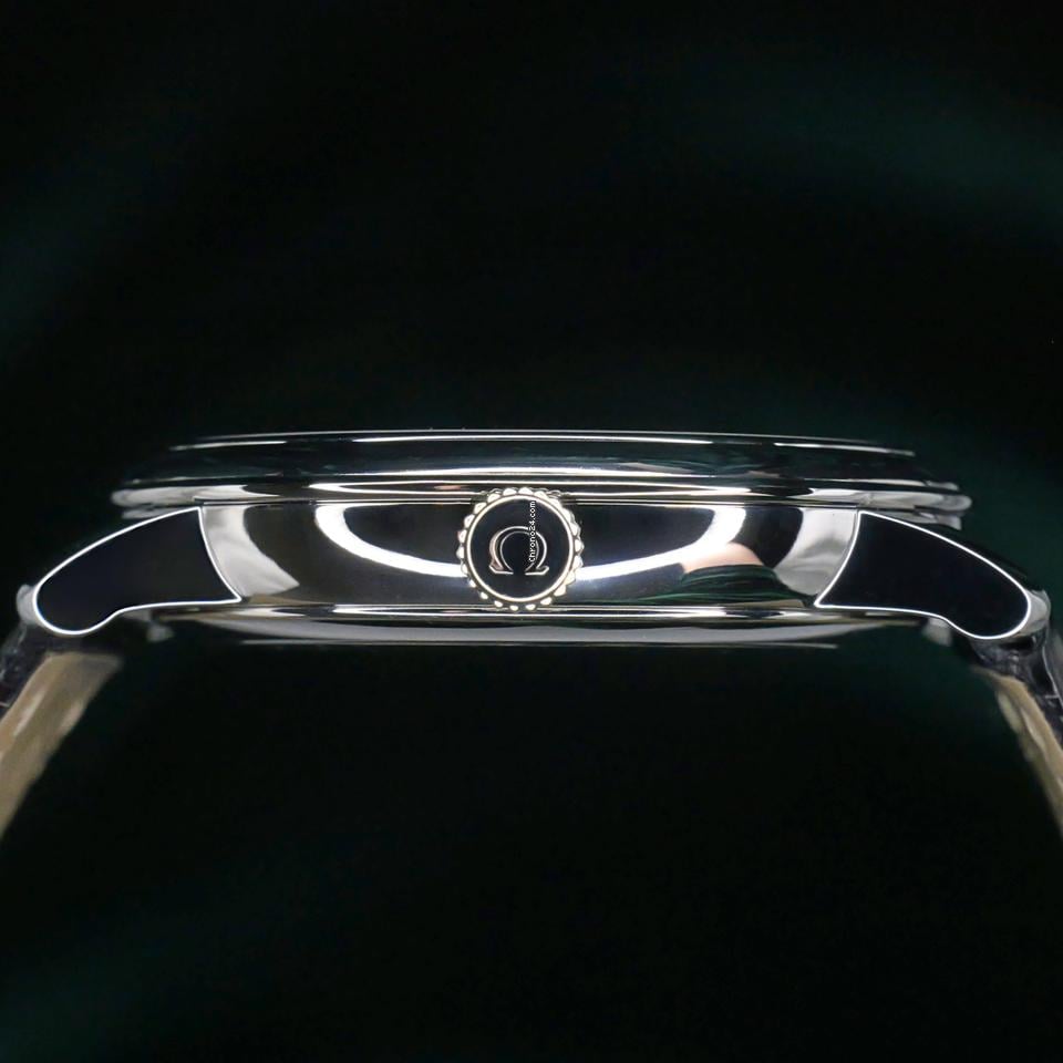 Omega De Ville