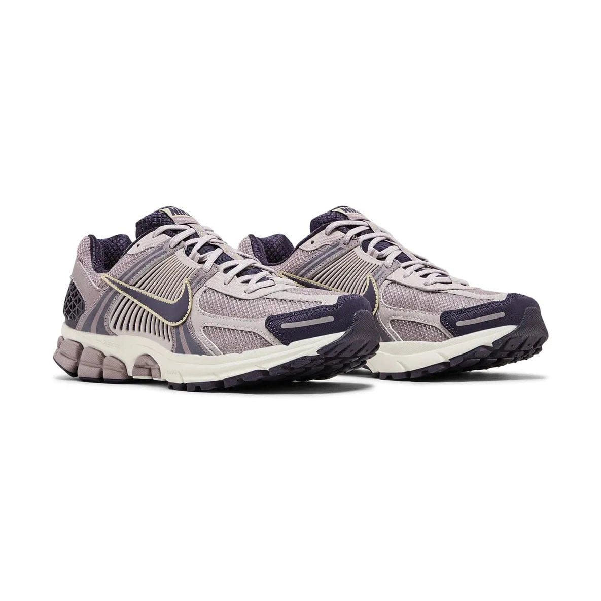 Nike Zoom Vomero 5 Platinum Violet