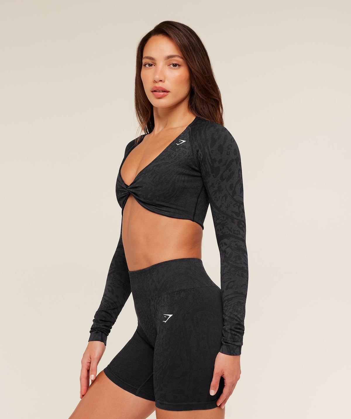 Gymshark Adapt Animal X Whitney Long Sleeve Crop Top - Black/Asphalt Grey