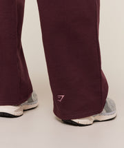 Gymshark Collegiate Graphic Straight Leg Jogger - GS Rich Maroon