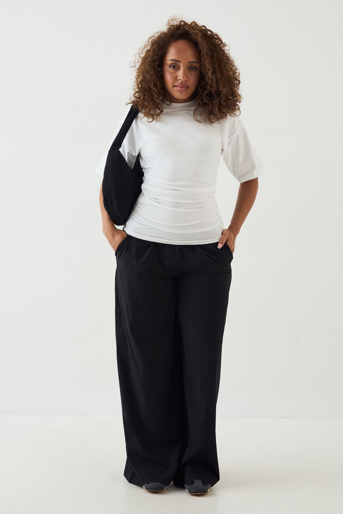 DSGN Studio Ruched Side Cinched Short Sleeve Top