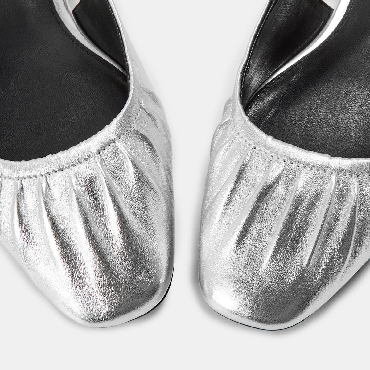 Garson Flat Sandals