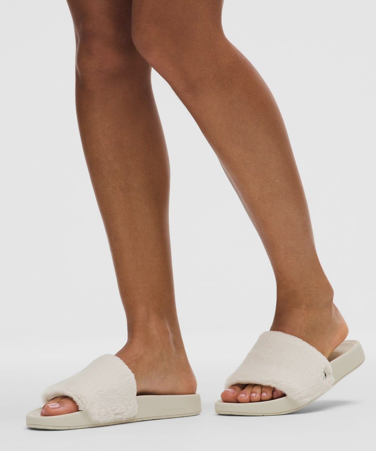 Lululemon Women's Restfeel Faux Fur Slide