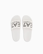 EA7 Logo slides with a wide band and anti-slip rubber soles