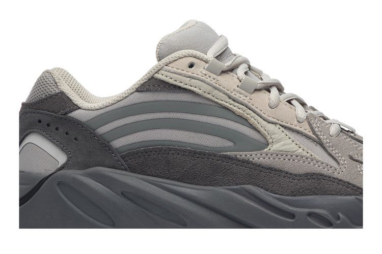 Yeezy 700 Tephra