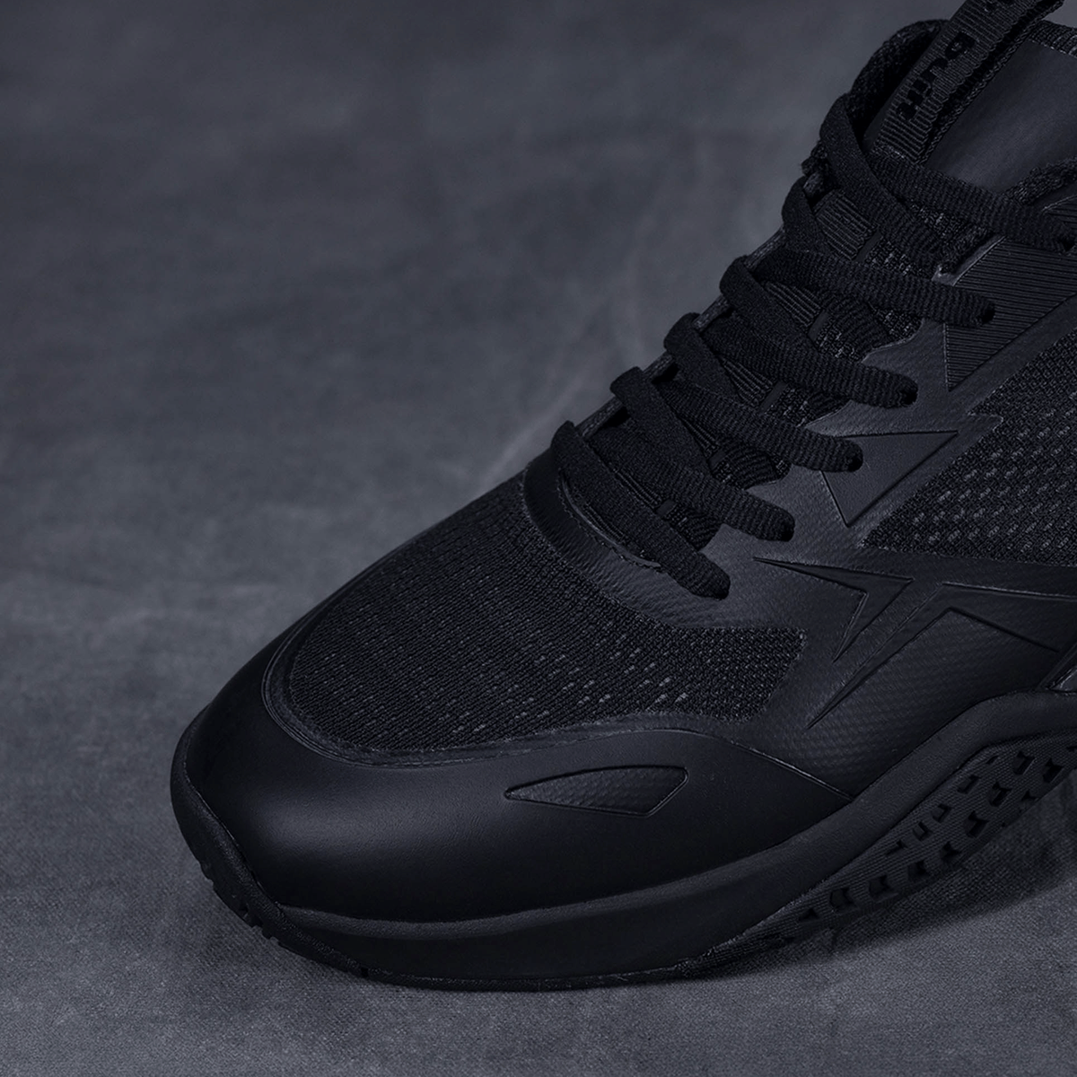 Built Court Shoe V1 Triple Black