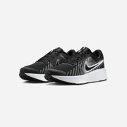 Nike Run Defy Black White