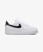 Nike | AIR FORCE 1 '07 SE { WHITE/BLACK - METALLIC SILVER
