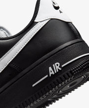Nike | AIR FORCE 1 '07 SE { BLACK/WHITE - METALLIC SILVER