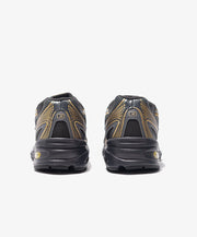 New Balance | 740 { GOLD/BLACK