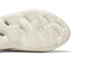 Yeezy Foam RNNR Ararat (2020/2022)