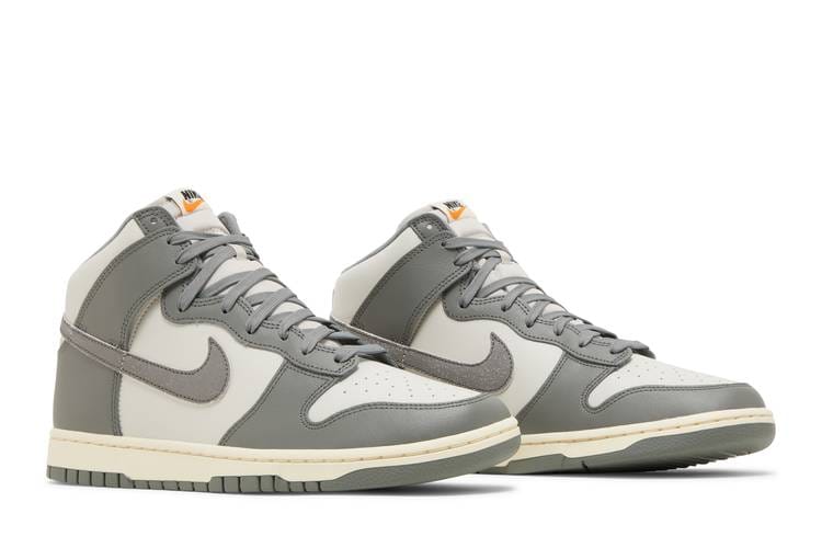 Nike Dunk High Vintage Light Bone Grey