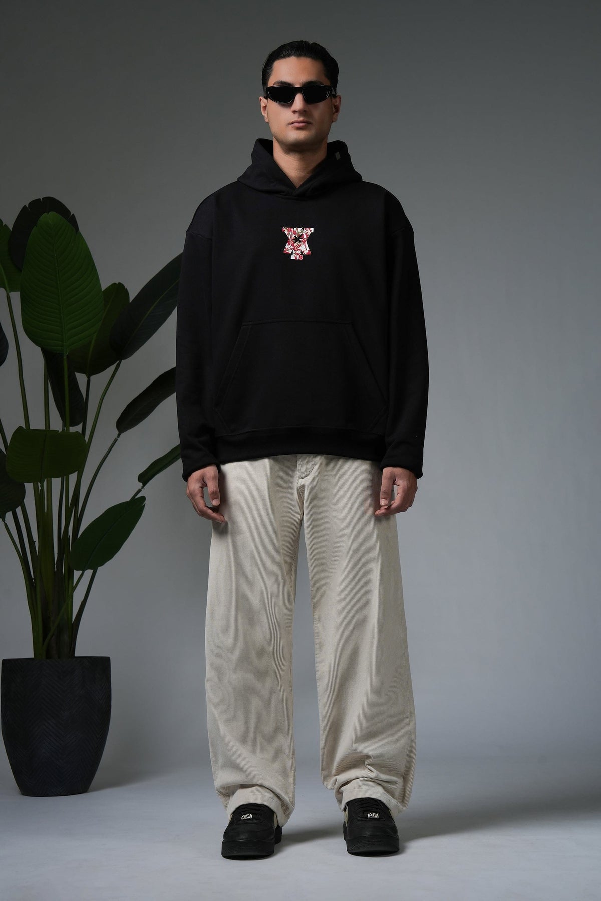Y*all STUDIO HOURS - HOODIE