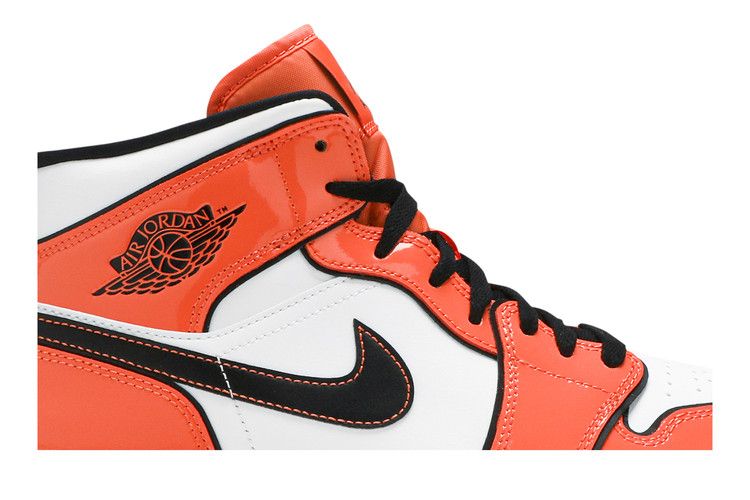 Air Jordan 1 Mid SE Turf Orange