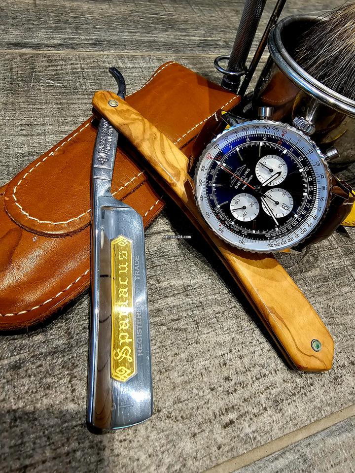 Breitling Navitimer B01 Chronograph 46 Superbe Breitling Navitimer B01