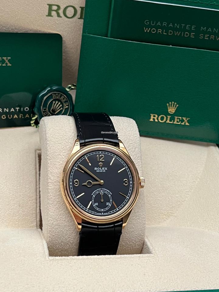 Rolex | 1908 | 52508 | Yellow gold | 39 mm | Crocodile skin | Black