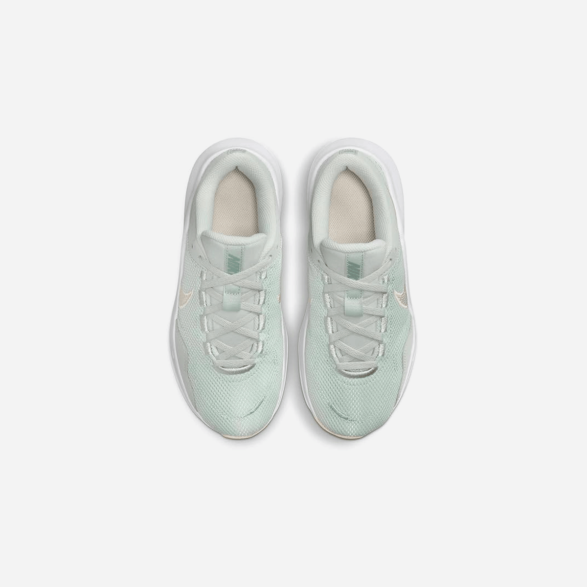 Nike Legend Essential 3 Next Nature Light Silver/Mica Green/Guava Ice WMNS