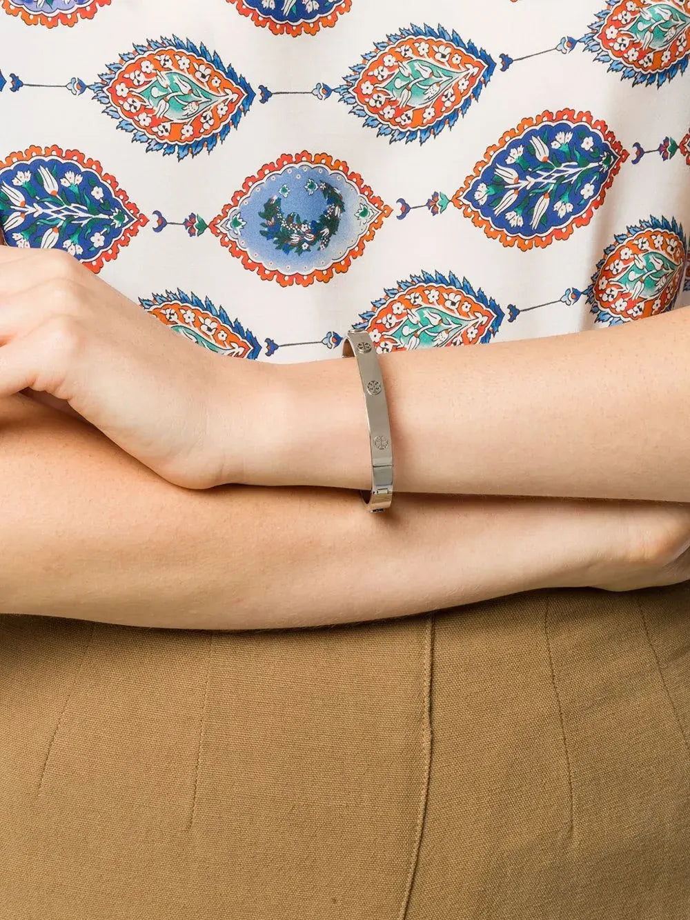 logo-embossed bracelet