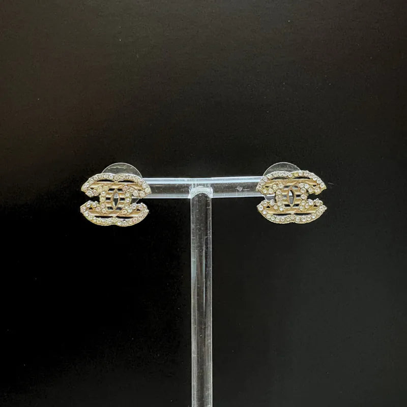 RE334 - CHANEL Vintage CC Black &amp; White Silver Crystal Earrings