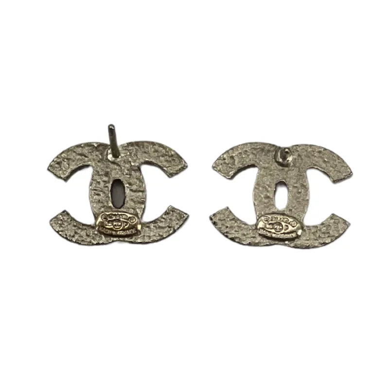 RE132 - CHANEL Matte Silver Pink Crystal CC Logo Earrings