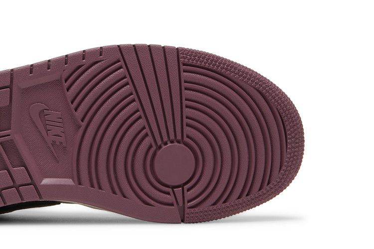 Wmns Air Jordan 1 Low Se Light Purple