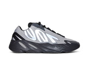 Yeezy Boost 700 Mnvn Metallic