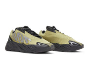 Yeezy Boost 700 Mnvn Resin