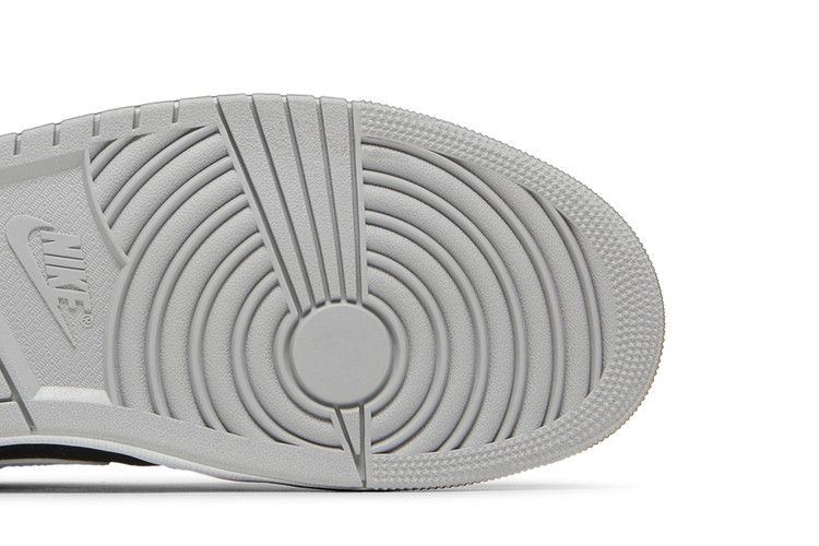 Air Jordan 1 Mid Elephant Toe