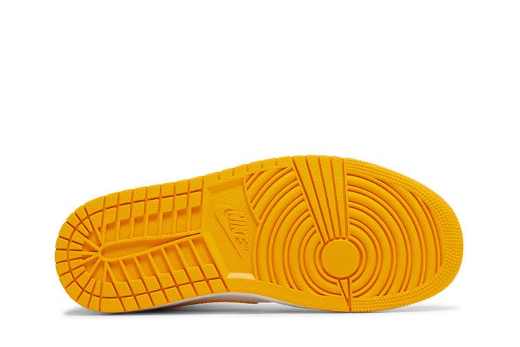 Wmns Air Jordan 1 Mid University Gold