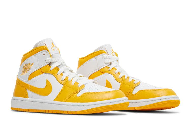 Wmns Air Jordan 1 Mid University Gold