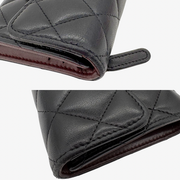 CS097 - CHANEL Vintage Black Lambskin Wallet