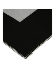 Givenchy 4G Logo Blanket Black/White