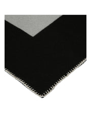 Givenchy 4G Logo Blanket Black/White