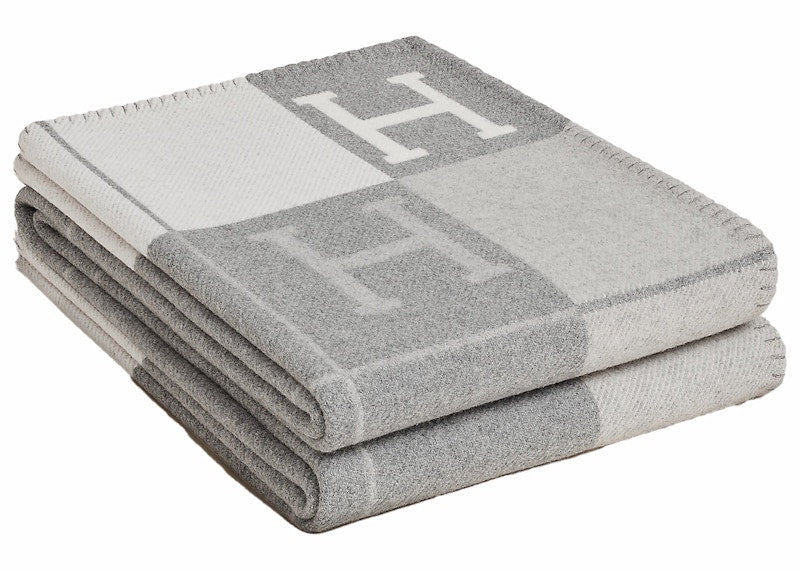 Hermes Avalon III Throw Blanket Ecru/Gris Clair